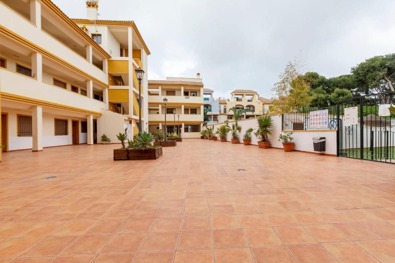 Atico Con Terraza-Solarium Y Piscina 4-6 Personas Wifi A/C Διαμέρισμα Roda Εξωτερικό φωτογραφία