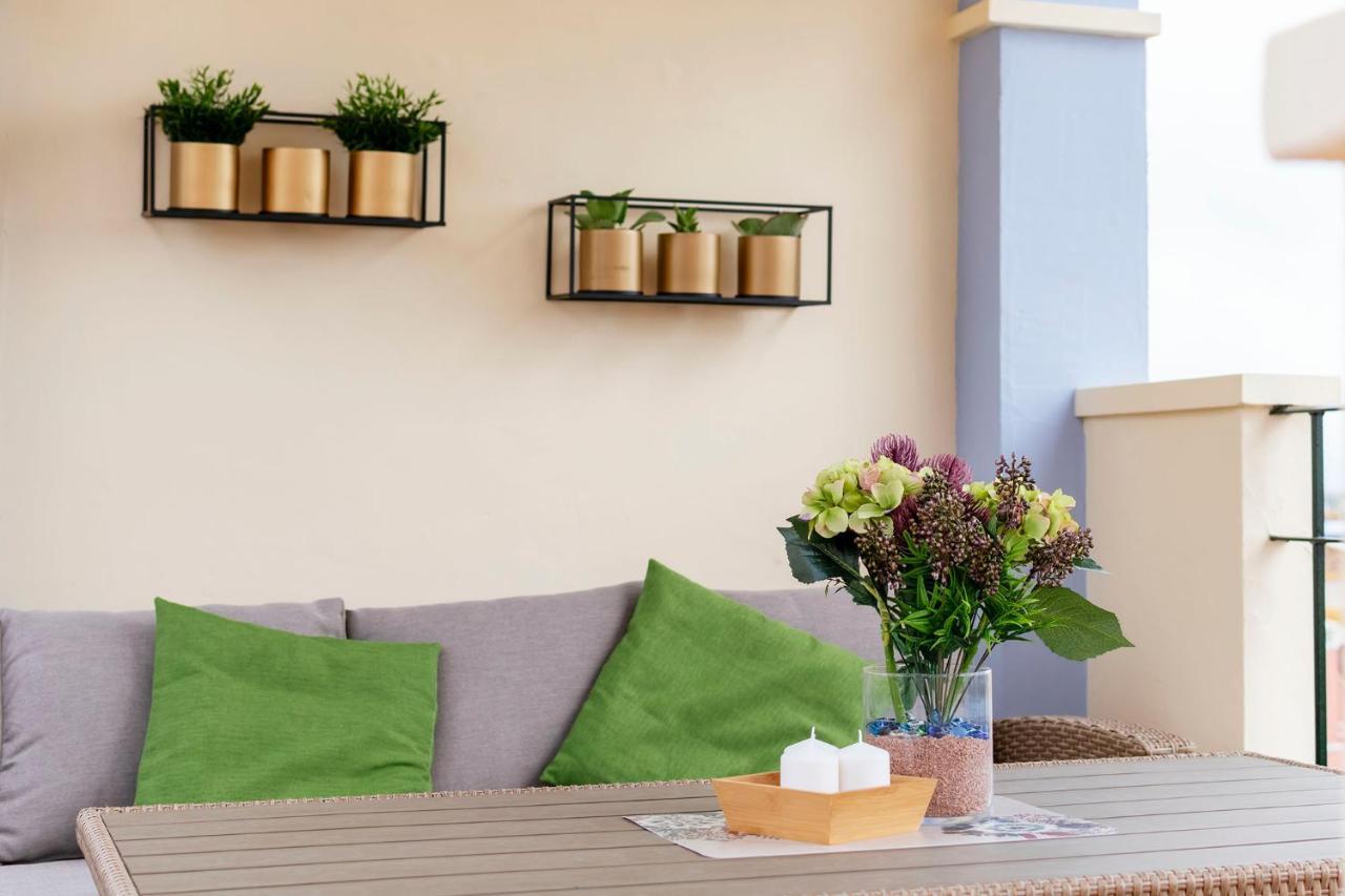 Atico Con Terraza-Solarium Y Piscina 4-6 Personas Wifi A/C Διαμέρισμα Roda Εξωτερικό φωτογραφία
