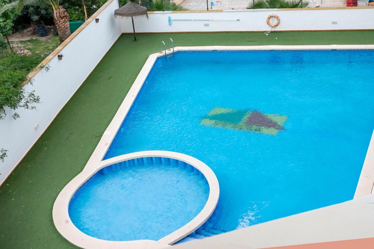 Atico Con Terraza-Solarium Y Piscina 4-6 Personas Wifi A/C Διαμέρισμα Roda Εξωτερικό φωτογραφία